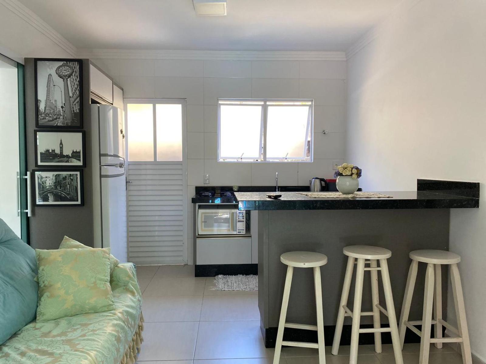 Residencial Com Piscina Possui Jacuzzi Aquecida Com Hidromassagem Vila Bombinhas Exterior foto