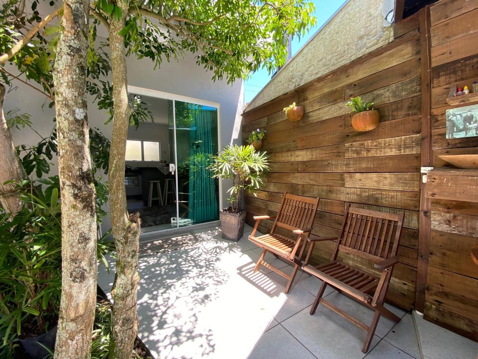Residencial Com Piscina Possui Jacuzzi Aquecida Com Hidromassagem Vila Bombinhas Exterior foto